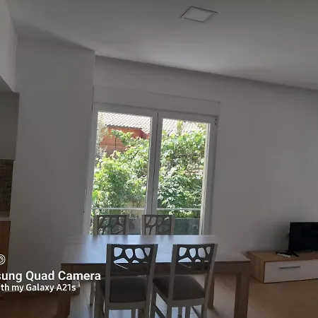 Luxury * Αλέσιον