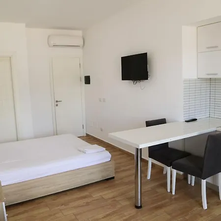 Luxury شقة فندقية Lezhë