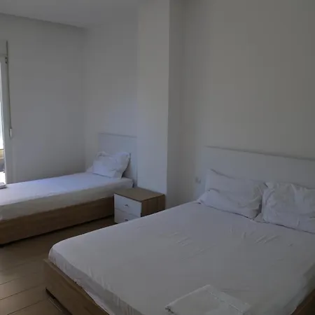 Luxury * Lezhë
